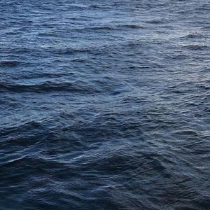 我的大乳被民工们揉搓玩弄漫画
